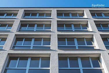 Registrazione esterna con le finestre in PVC/alluminio EgoAllround