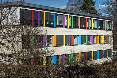 Photo extérieure du complexe scolaire de Buchsee à Köniz